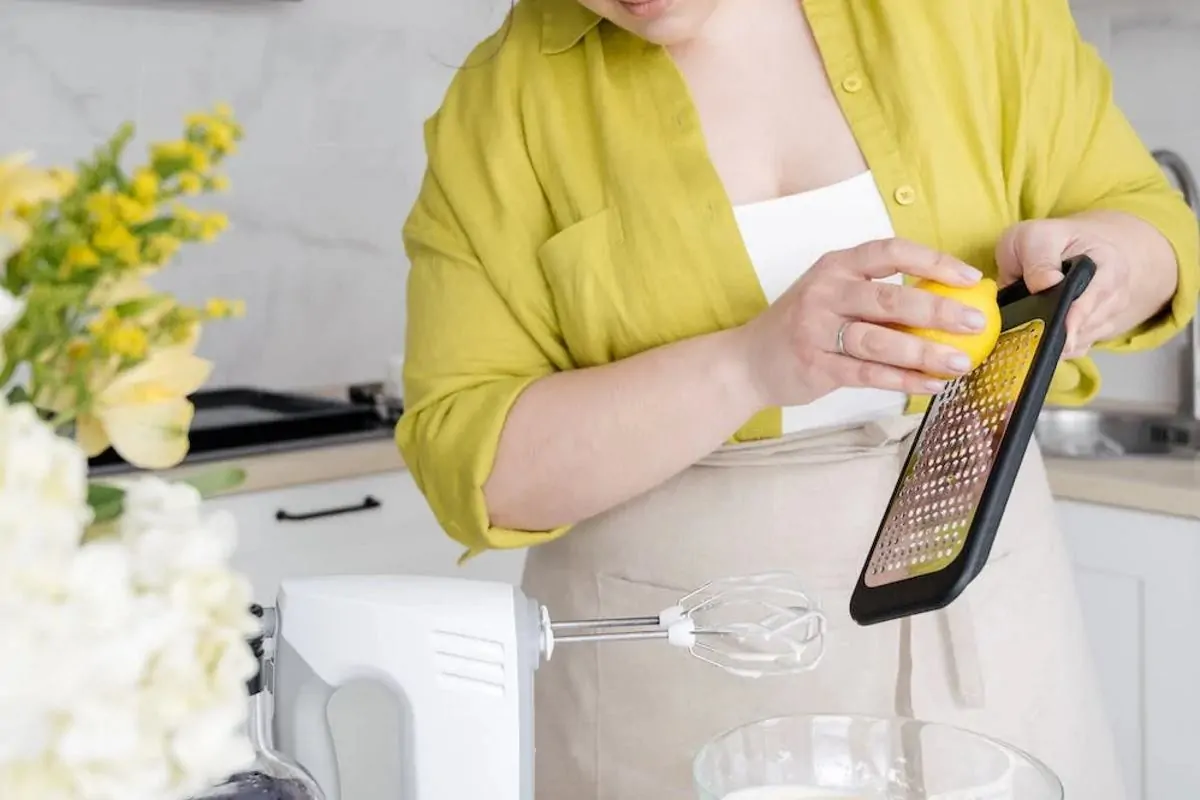 zester un citron, une orange ou une mandarine