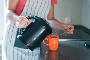 Comment bien choisir sa bouilloire - Découvrez les critères clés
